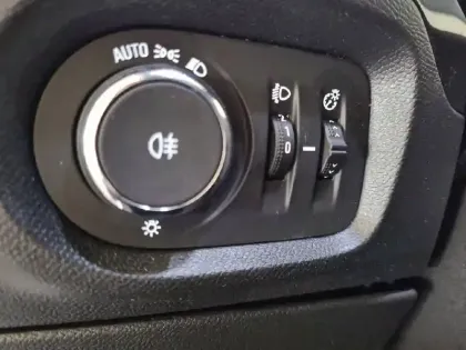 Photo 47 Opel Corsa  1.2 Turbo 100 ch BVM6