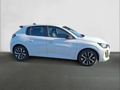 Photo 30 Peugeot 208  Hybrid 110 e-DCS6
