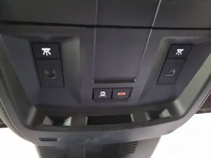 Photo 55 Peugeot 3008  Hybrid 145 e-DCS6