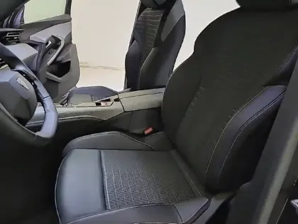 Photo 10 Peugeot 3008  Hybrid 145 e-DCS6