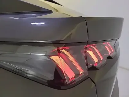 Photo 16 Peugeot 3008  Hybrid 145 e-DCS6