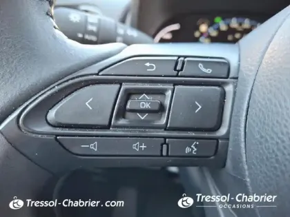 Photo 16 Toyota Yaris  Cross Hybride 116h 2WD Trail (marchepieds standardisés)