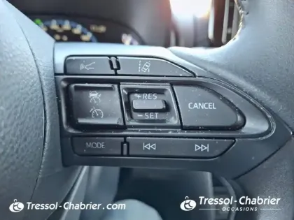 Photo 17 Toyota Yaris  Cross Hybride 116h 2WD Trail (marchepieds standardisés)