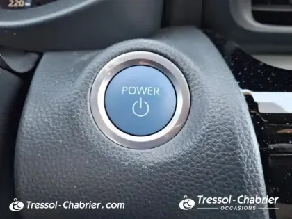 Photo 18 Toyota Yaris  Cross Hybride 116h 2WD Trail (marchepieds standardisés)