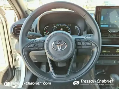 Photo 11 Toyota Yaris  Cross Hybride 116h 2WD Trail (marchepieds standardisés)