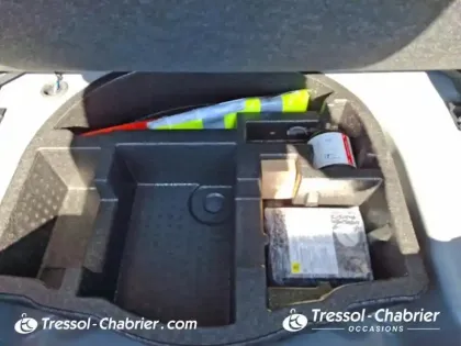 Photo 26 Toyota Yaris  Cross Hybride 116h 2WD Trail (marchepieds standardisés)