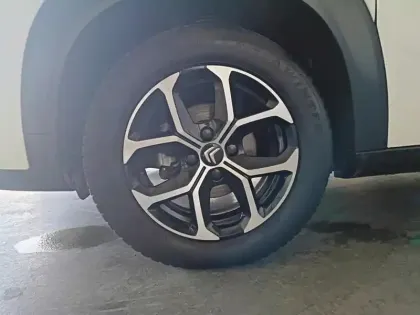 Photo 14 Citroën C3 Aircross  BlueHDi 110 S&S BVM6 Shine