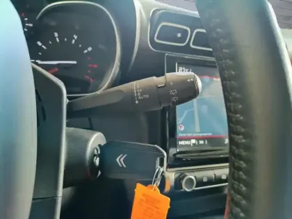 Photo 17 Citroën C3 Aircross  BlueHDi 110 S&S BVM6 Shine