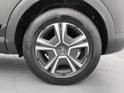 Photo 14 Citroën C4 e- 136 ch Automatique Live