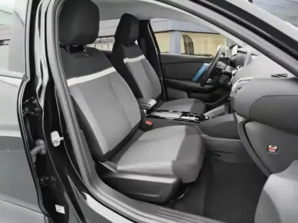 Photo 8 Citroën C4 e- 136 ch Automatique Live