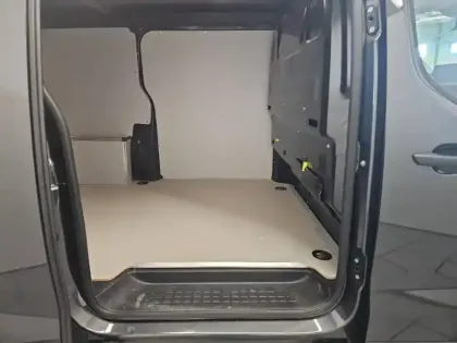 Photo 11 Peugeot Expert  Fg M 2.0 BlueHDi 145ch S&S Pack Premium Connect EAT8