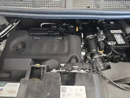 Photo 9 Peugeot Expert  Fg M 2.0 BlueHDi 145ch S&S Pack Premium Connect EAT8