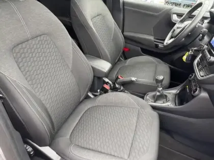 Photo 10 Ford Puma  1.0 EcoBoost 125ch mHEV Titanium 6cv