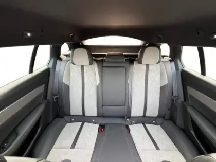 Photo 13 Peugeot 508  SW HYBRID 225ch GT e-EAT8