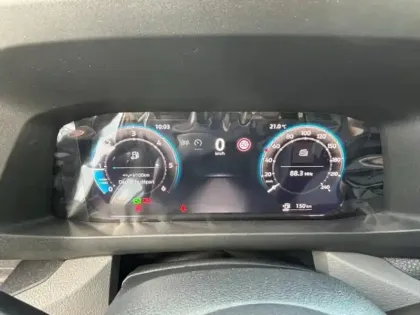 Photo 11 Volkswagen Crafter  Fg 35 L4H3 2.0 TDI 140ch Business Traction BVA8