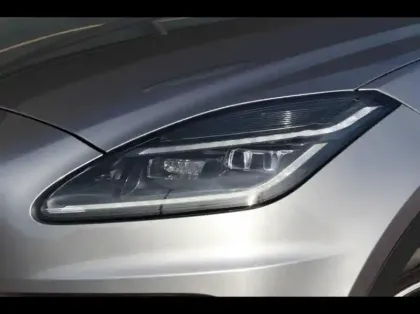 Photo 17 Jaguar E-Pace  P300e PHEV 309ch R-Dynamic HSE