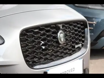 Photo 5 Jaguar E-Pace  P300e PHEV 309ch R-Dynamic HSE