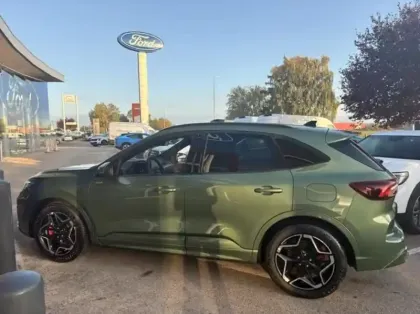 Photo 5 Ford Kuga  2.5 Duratec 180ch Hybrid FlexiFuel ST-Line Powershift