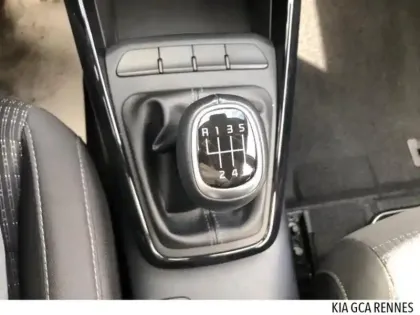 Photo 8 Kia Stonic  1.0 T-GDi 100ch Active