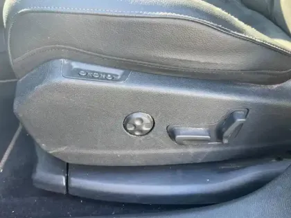 Photo 8 DS DS 7  Crossback BlueHDi 180ch Grand Chic Automatique