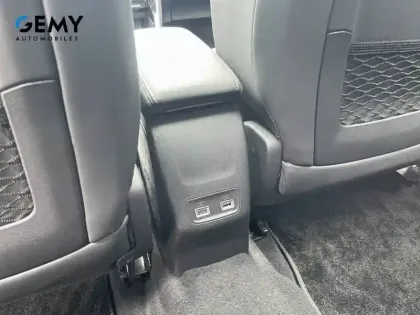 Photo 146 Peugeot 2008  Electrique 54 kWh 156 ch