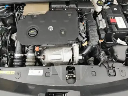 Photo 28 Peugeot 2008  BlueHDi 110 S&S BVM6