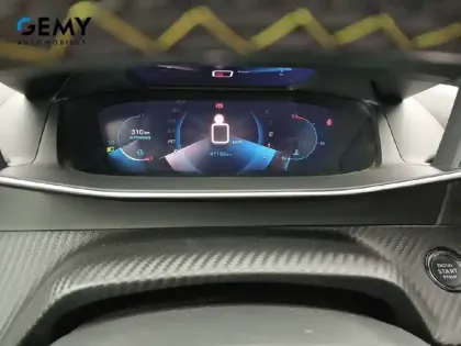 Photo 32 Peugeot 2008  BlueHDi 110 S&S BVM6