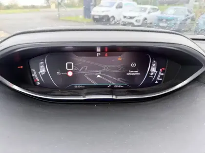 Photo 35 Peugeot 3008  BlueHDi 130ch S&S EAT8