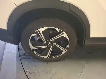 Photo 15 Mitsubishi Eclipse  Cross 2.4 MIVEC PHEV Twin Motor 4WD