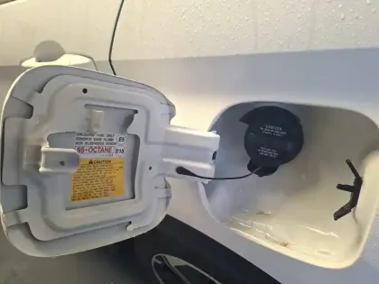 Photo 12 Mitsubishi Eclipse  Cross 2.4 MIVEC PHEV Twin Motor 4WD