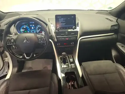 Photo 7 Mitsubishi Eclipse  Cross 2.4 MIVEC PHEV Twin Motor 4WD