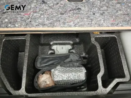 Photo 65 Peugeot 208  PureTech 75 S&S BVM5