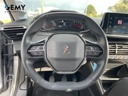 Photo 35 Peugeot 208  PureTech 75 S&S BVM5