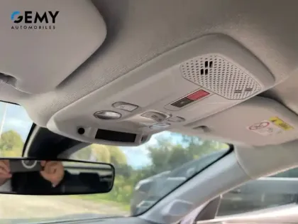 Photo 33 Peugeot 208  PureTech 75 S&S BVM5