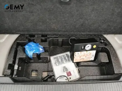 Photo 67 Peugeot 2008  Electrique 136 ch