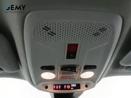 Photo 63 Peugeot 2008  Electrique 136 ch