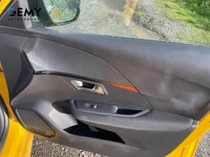 Photo 26 Peugeot 208  BlueHDi 100 S&S BVM6