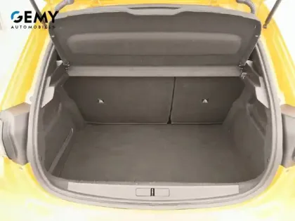 Photo 45 Peugeot 208  BlueHDi 100 S&S BVM6