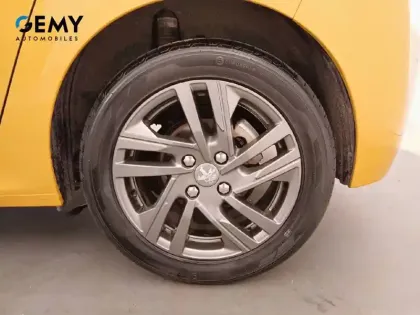 Photo 50 Peugeot 208  BlueHDi 100 S&S BVM6