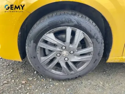 Photo 10 Peugeot 208  BlueHDi 100 S&S BVM6