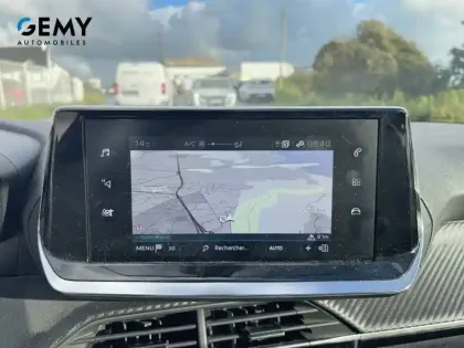 Photo 12 Peugeot 208  BlueHDi 100 S&S BVM6