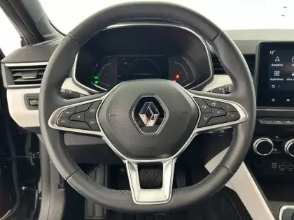 Photo 14 Renault Clio  E-Tech 140