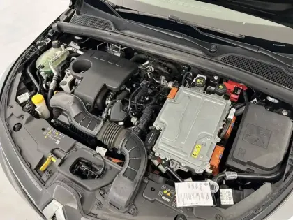 Photo 21 Renault Clio  E-Tech 140