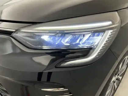 Photo 20 Renault Clio  E-Tech 140