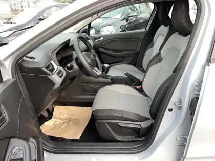 Photo 8 Renault Clio  Blue dCi 100