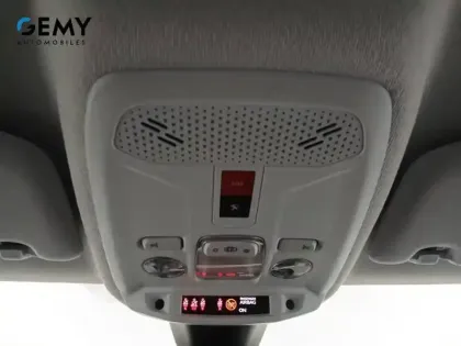 Photo 37 Peugeot 208  PureTech 100 S&S EAT8