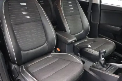 Photo 15 Kia Stonic  1.0 T-GDi 100 ch BVM6