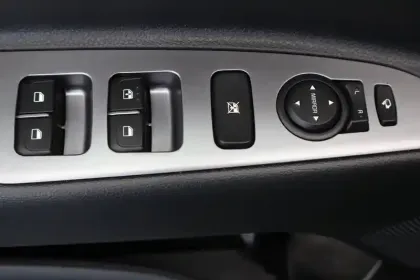 Photo 13 Kia Stonic  1.0 T-GDi 100 ch BVM6
