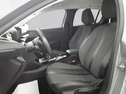 Photo 10 Peugeot 208  PureTech 100 S&S BVM6