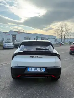 Photo 43 Alfa Romeo Junior  1.2 Ibrida 145 ch eDCT6